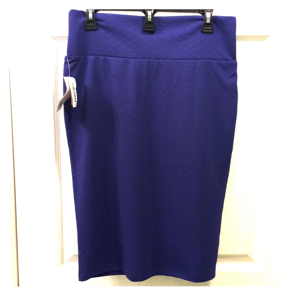 Lularoe Cassie Skirt solid purple BNWT